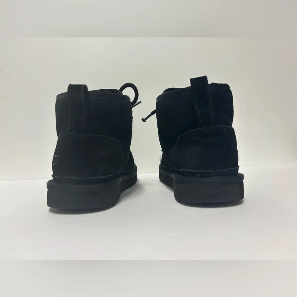 UGG Neumel Black Lace Up Ankle Boots Kids Size 2